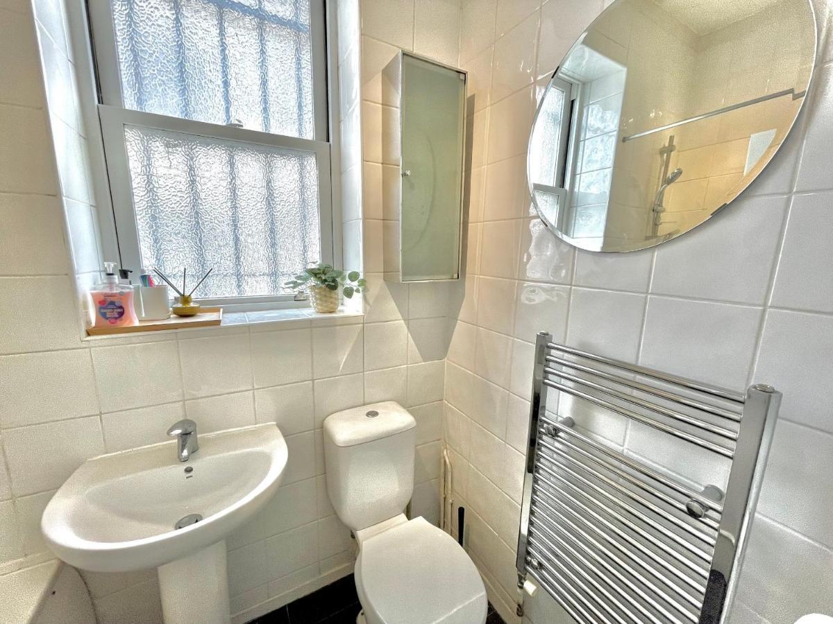 Archway Station Big Bedroom Flat London Exterior foto